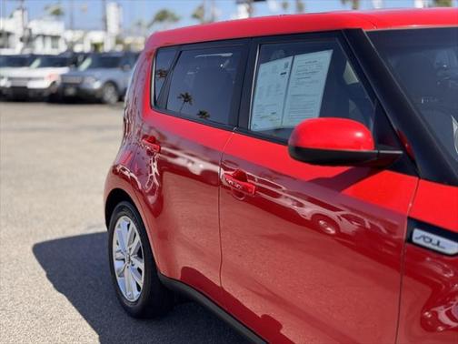 2017 Kia Soul +