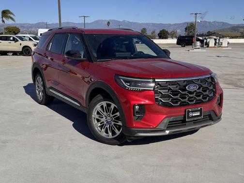 2026 Ford Explorer Platinum