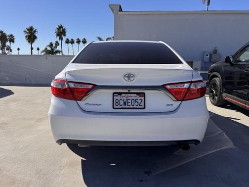 2016 Toyota Camry SE