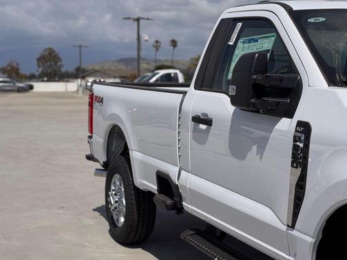 2025 Ford F-350 XLT