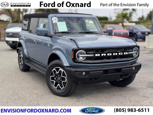 Azure Gray Metallic Tri-Coat 2025 Ford Bronco Outer Banks