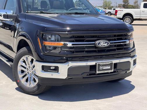 Agate Black Metallic 2026 Ford F-150 XLT