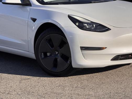 2023 Tesla Model 3 Standard Range