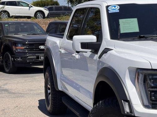 Oxford White 2022 Ford F-150 Raptor