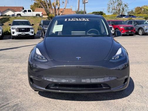 2024 Tesla Model Y Long Range Dual Motor All-Wheel Drive