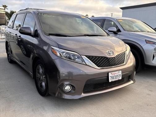 2015 Toyota Sienna SE