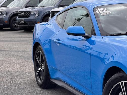 2024 Ford Mustang EcoBoost Premium