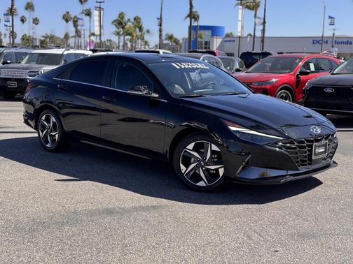2023 Hyundai ELANTRA Limited