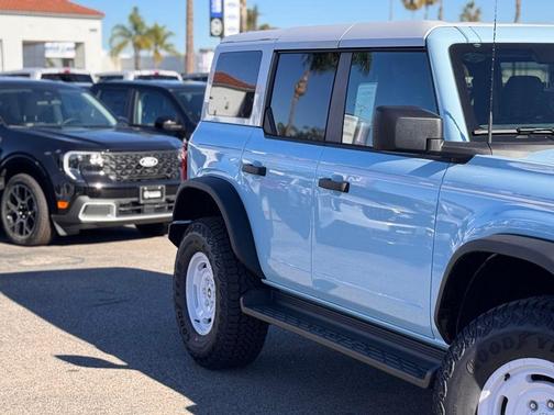 2025 Ford Bronco Heritage Edition