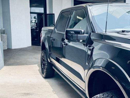 Agate Black Metallic 2025 Ford F-150 Lariat