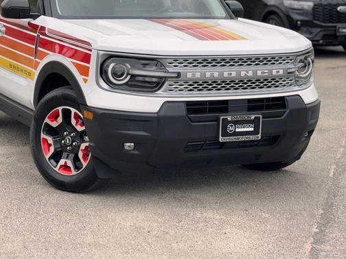 Oxford White 2025 Ford Bronco Sport Free Wheeling