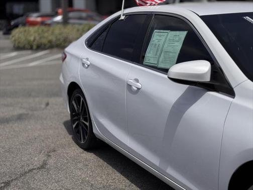 2015 Toyota Camry SE