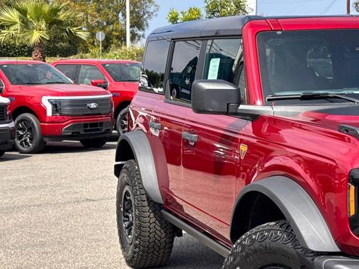 Ruby Red Metallic Tinted Clearcoat 2026 Ford Bronco Badlands