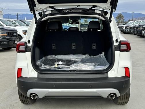 2025 Ford Escape PHEV SE