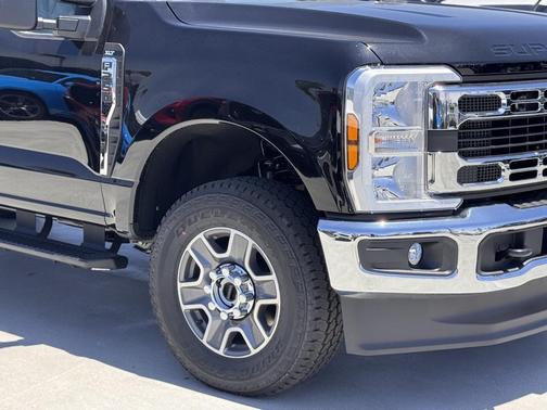 2025 Ford F-350 XLT