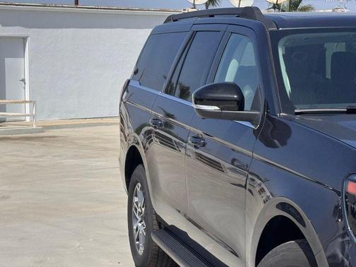 Stone Blue Metallic 2026 Ford Expedition Max Active 4x2