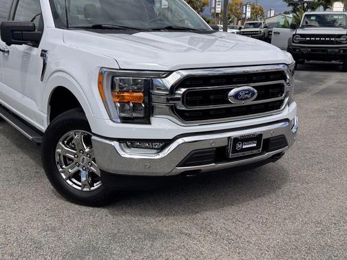 Oxford White 2022 Ford F-150 XLT