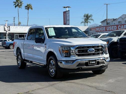 Oxford White 2022 Ford F-150 XLT