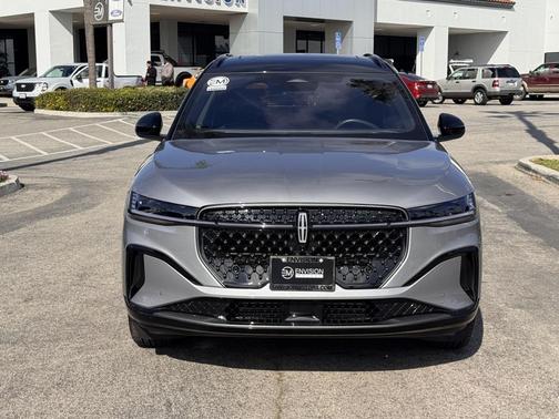 2025 Lincoln Nautilus Reserve