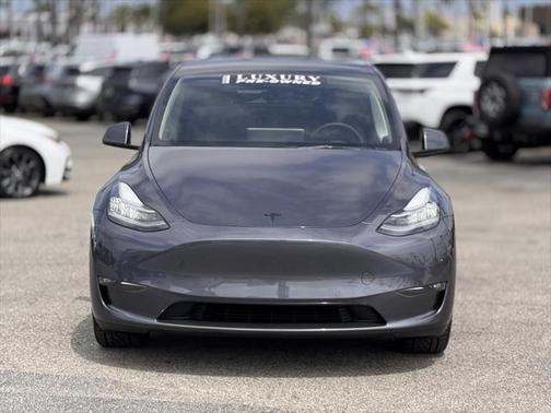 2022 Tesla Model Y Long Range Dual Motor All-Wheel Drive