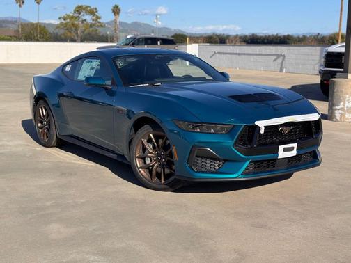 2026 Ford Mustang GT Premium