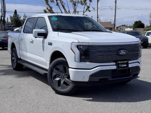 2025 Ford F-150 Lightning LARIAT