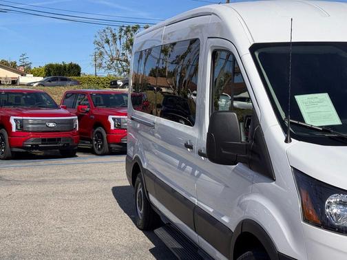 Oxford White 2023 Ford Transit-350 XL