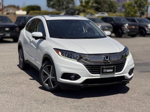 Platinum White Pearl 2021 Honda HR-V EX-L