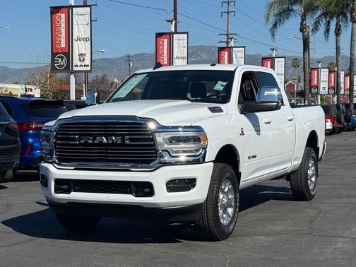 Bright White Clearcoat 2024 RAM 2500 Laramie Crew Cab 4x4 6'4' Box