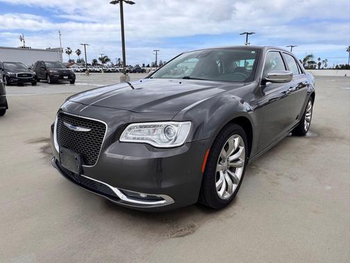 2019 Chrysler 300 Limited