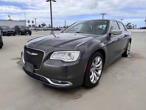 2019 Chrysler 300 Limited