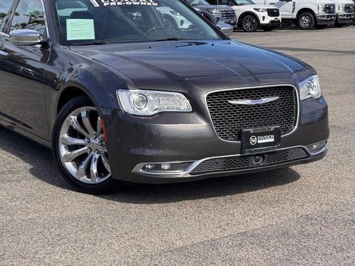 2019 Chrysler 300 Limited