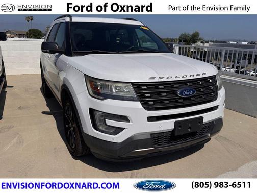 Oxford White 2017 Ford Explorer XLT