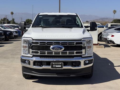 2025 Ford F-350 XLT
