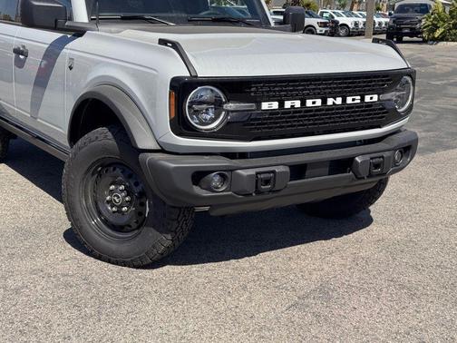 Avalanche Gray 2026 Ford Bronco Big Bend
