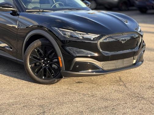 2025 Ford Mustang Mach-E Select