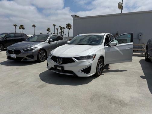 Platinum White Pearl 2020 Acura ILX Premium Package