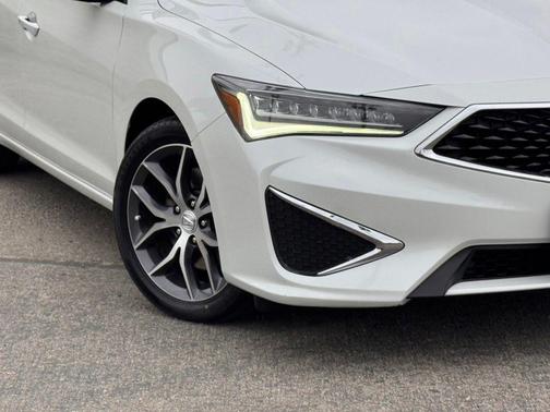 Platinum White Pearl 2020 Acura ILX Premium Package
