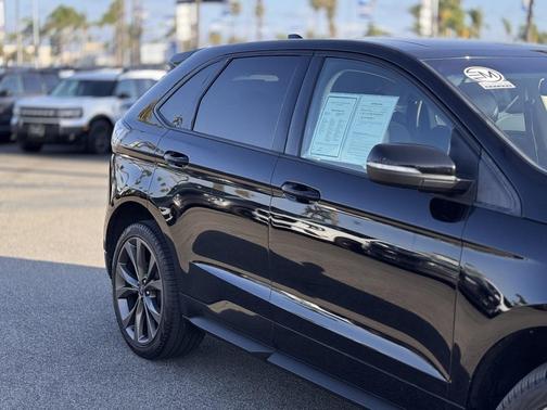 2018 Ford Edge Sport