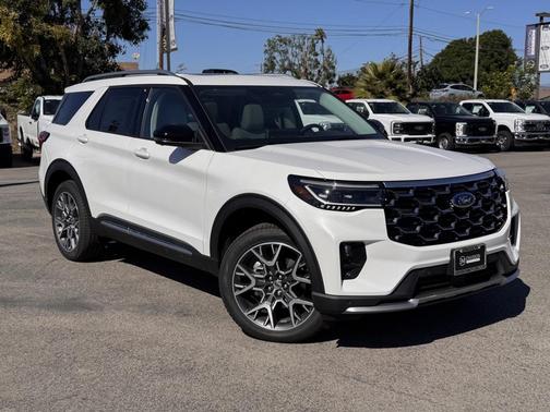 2025 Ford Explorer Platinum