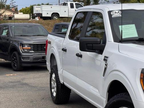 Oxford White 2023 Ford F-150 XLT