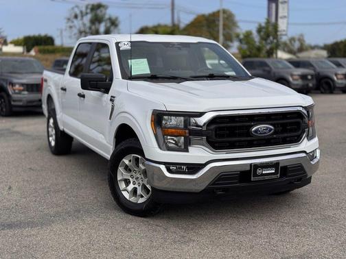 Oxford White 2023 Ford F-150 XLT