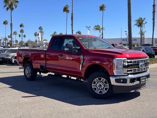 2025 Ford F-350 XLT