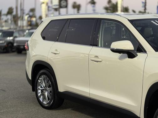 2024 Toyota Grand Highlander Platinum