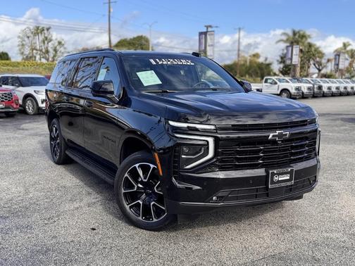 2025 Chevrolet Suburban RST