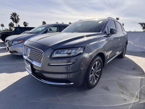 2022 Lincoln Nautilus Standard