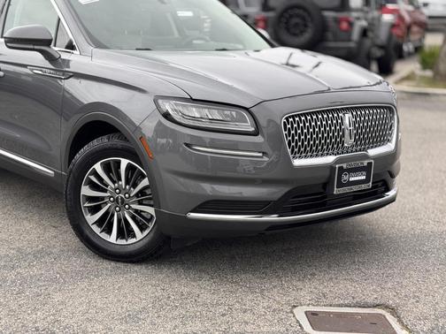 2022 Lincoln Nautilus Standard