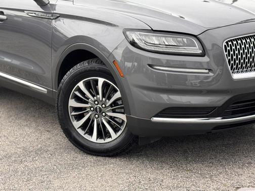 2022 Lincoln Nautilus Standard