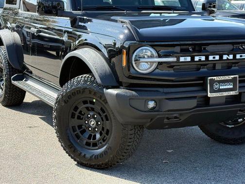 Shadow Black 2026 Ford Bronco Outer Banks