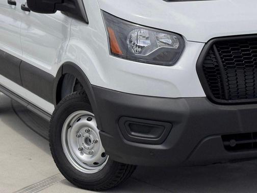 Oxford White 2026 Ford Transit-250 Base